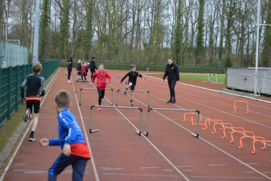 Afbeelding met sport, buitenshuis, persoon, atletiek

Automatisch gegenereerde beschrijving