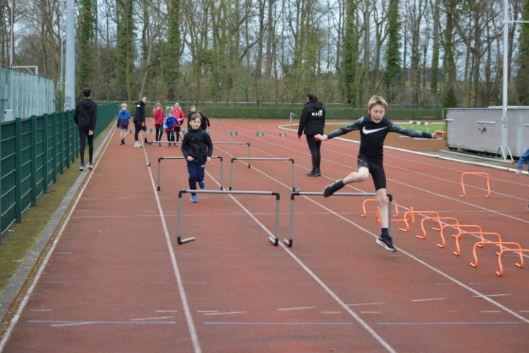 Afbeelding met sport, buitenshuis, Sport, Individuele sporten

Automatisch gegenereerde beschrijving