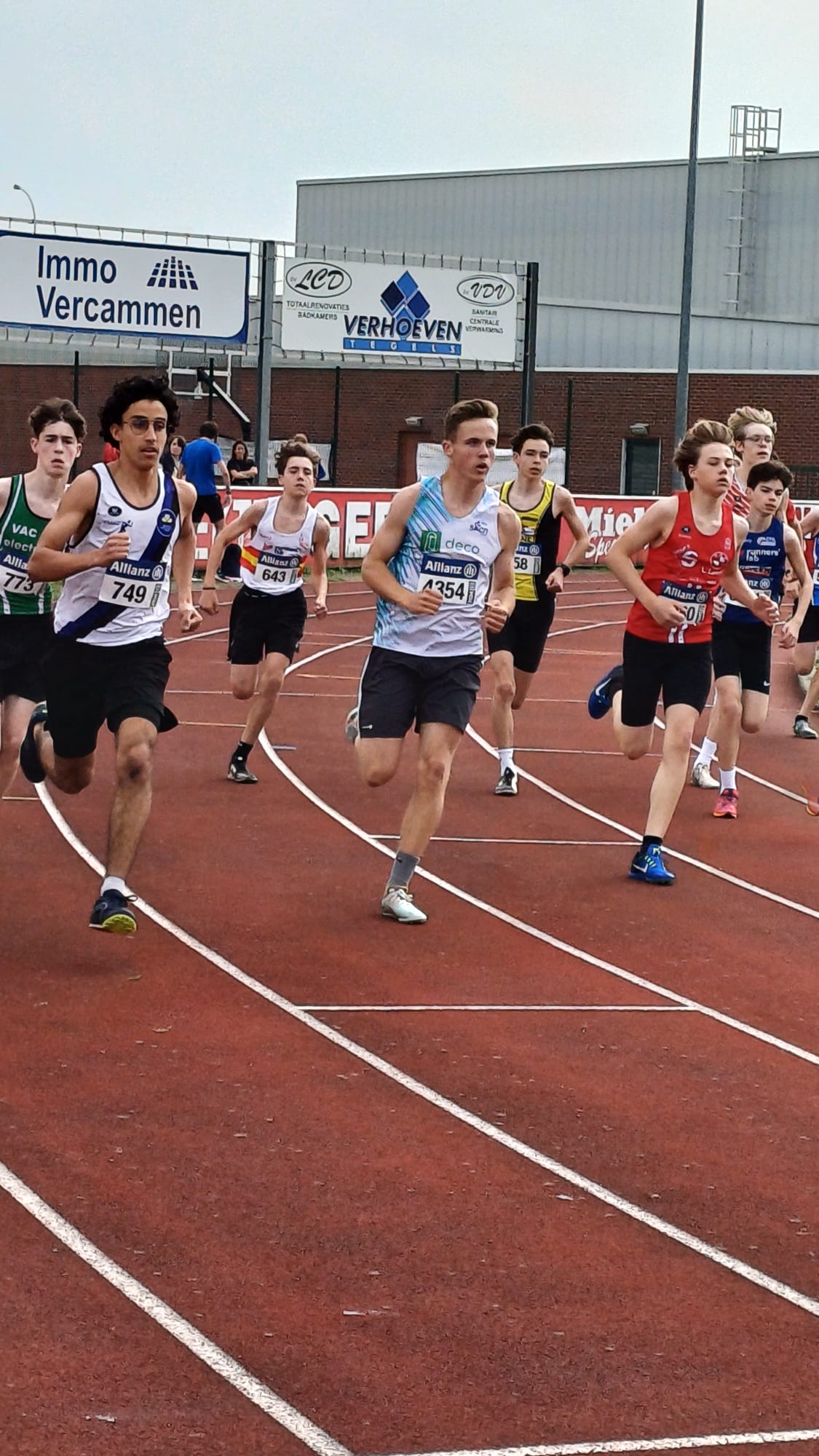 Afbeelding met sport, buitenshuis, persoon, atletiek

Automatisch gegenereerde beschrijving