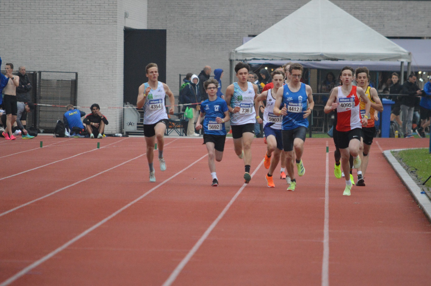 Afbeelding met sport, persoon, atletiek, atleet

Automatisch gegenereerde beschrijving