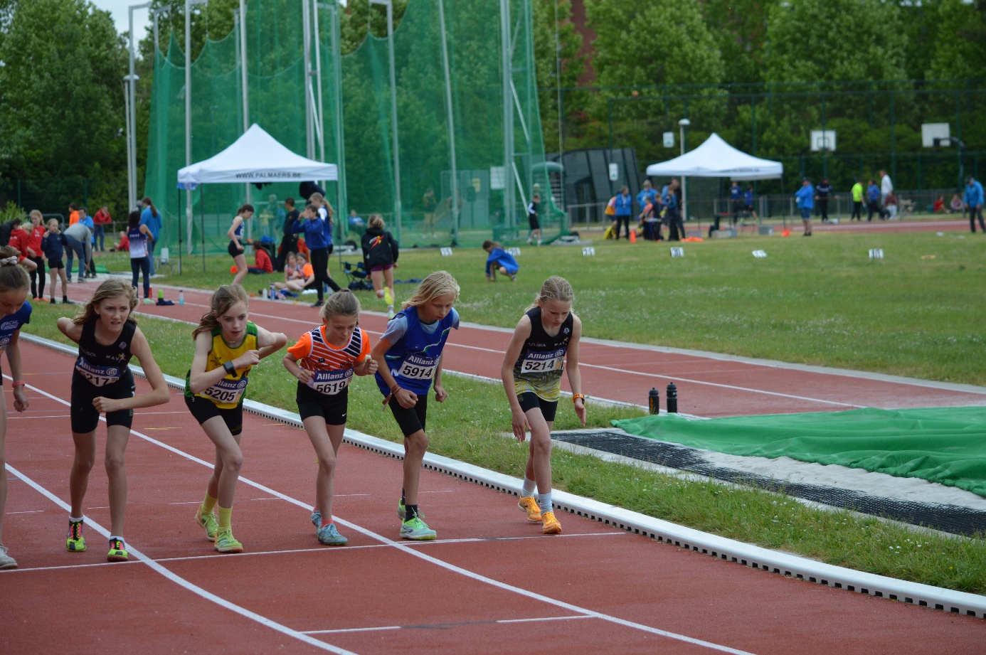Afbeelding met atletiek, buitenshuis, sport, persoon

Door AI gegenereerde inhoud is mogelijk onjuist.