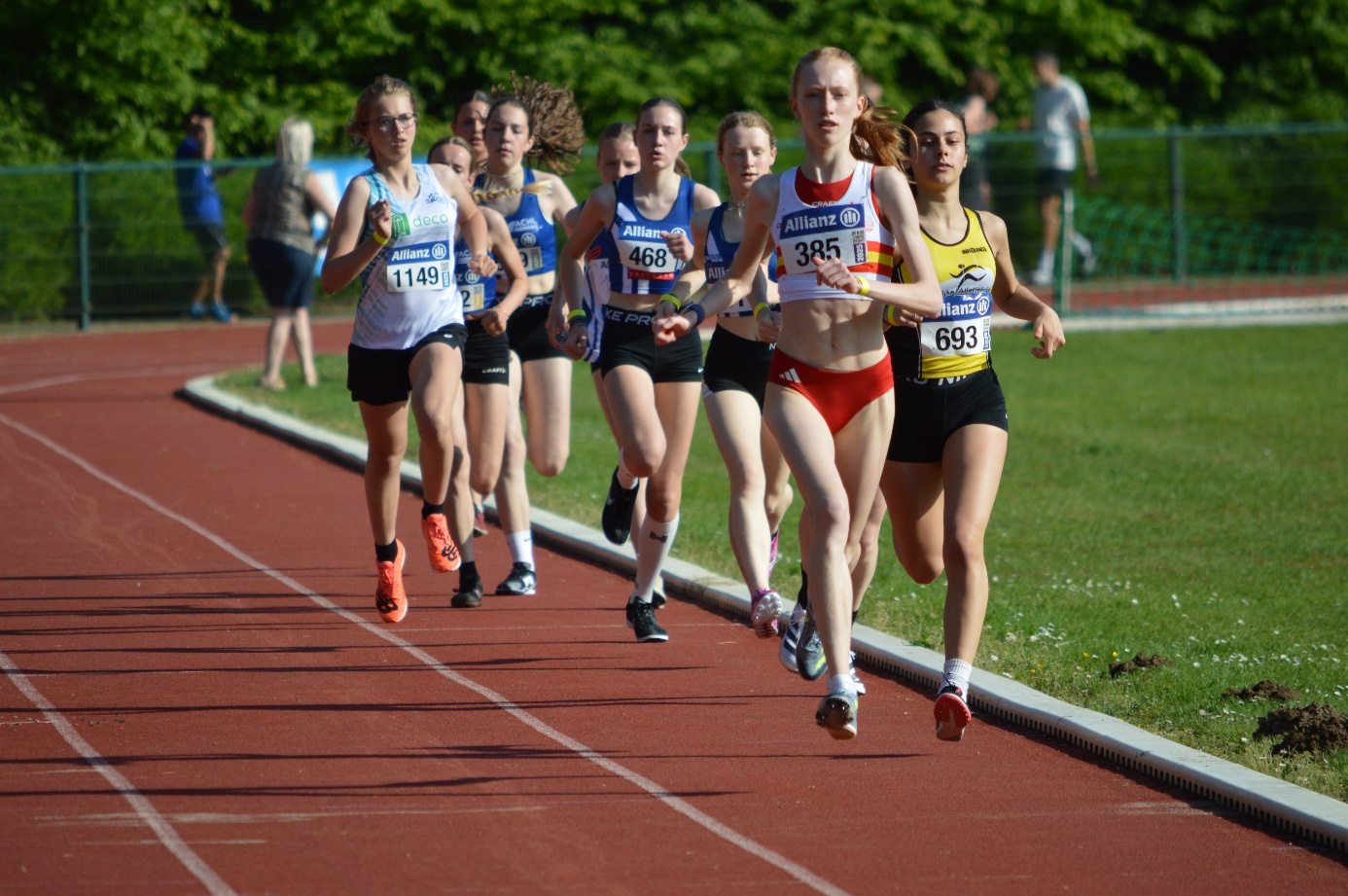 Afbeelding met atletiek, sport, persoon, buitenshuis

Door AI gegenereerde inhoud is mogelijk onjuist.