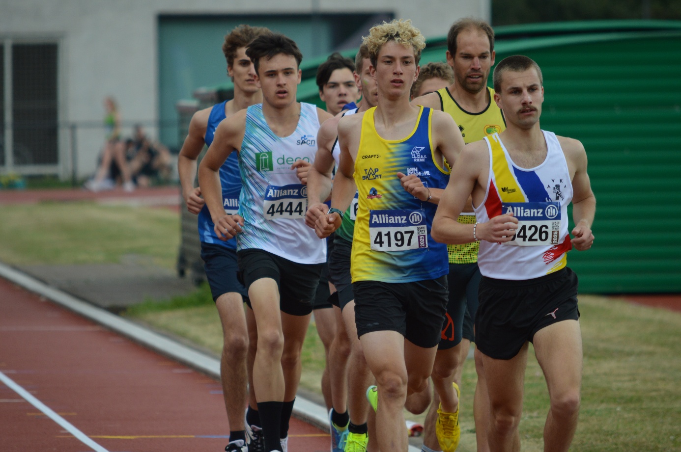 Afbeelding met persoon, sport, atletiek, atleet

Door AI gegenereerde inhoud is mogelijk onjuist.