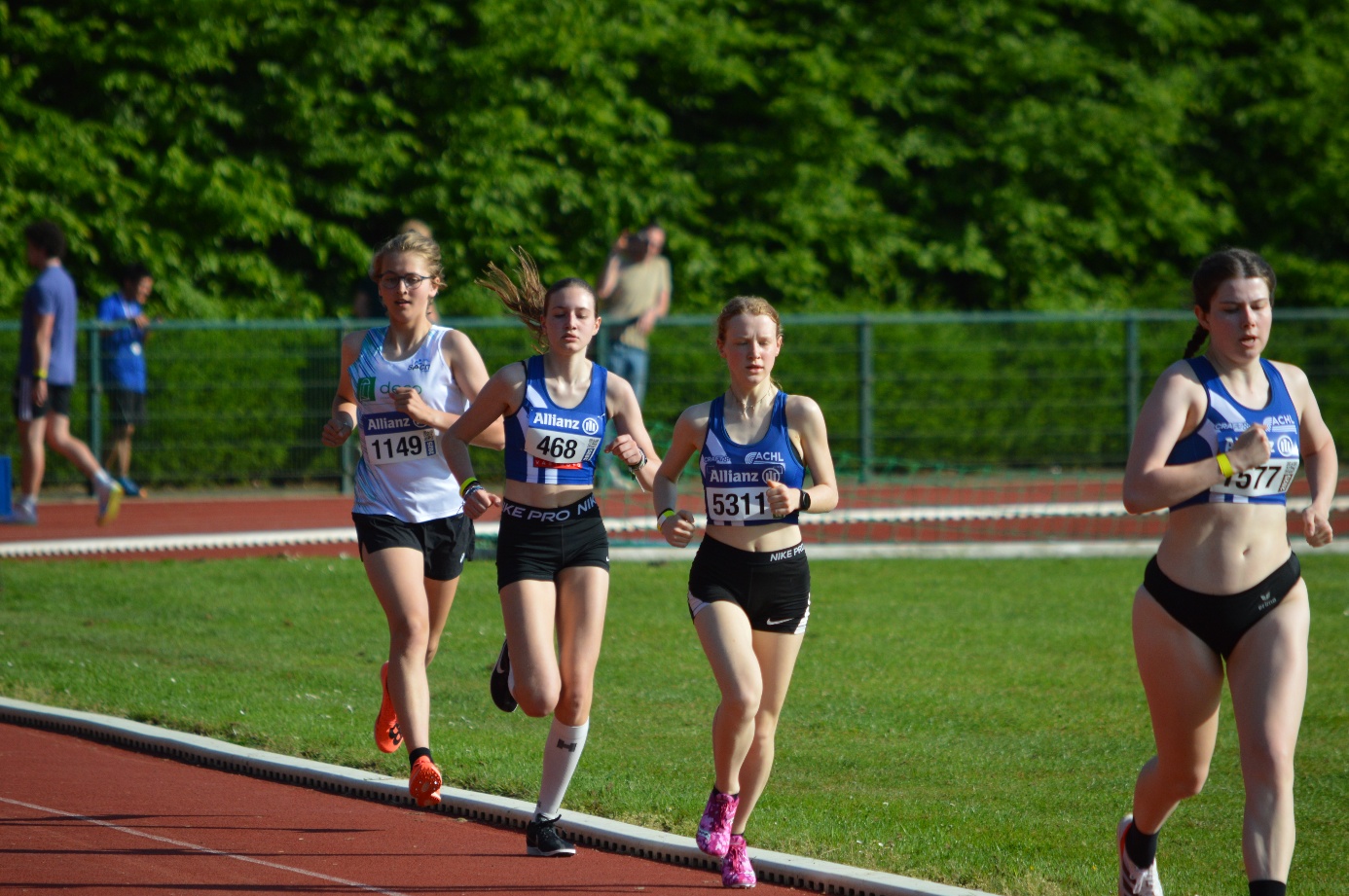 Afbeelding met sport, buitenshuis, atletiek, persoon

Door AI gegenereerde inhoud is mogelijk onjuist.