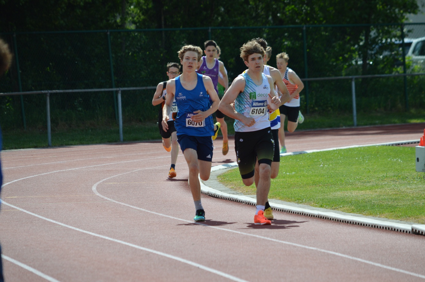 Afbeelding met sport, buitenshuis, persoon, atletiek

Door AI gegenereerde inhoud is mogelijk onjuist.