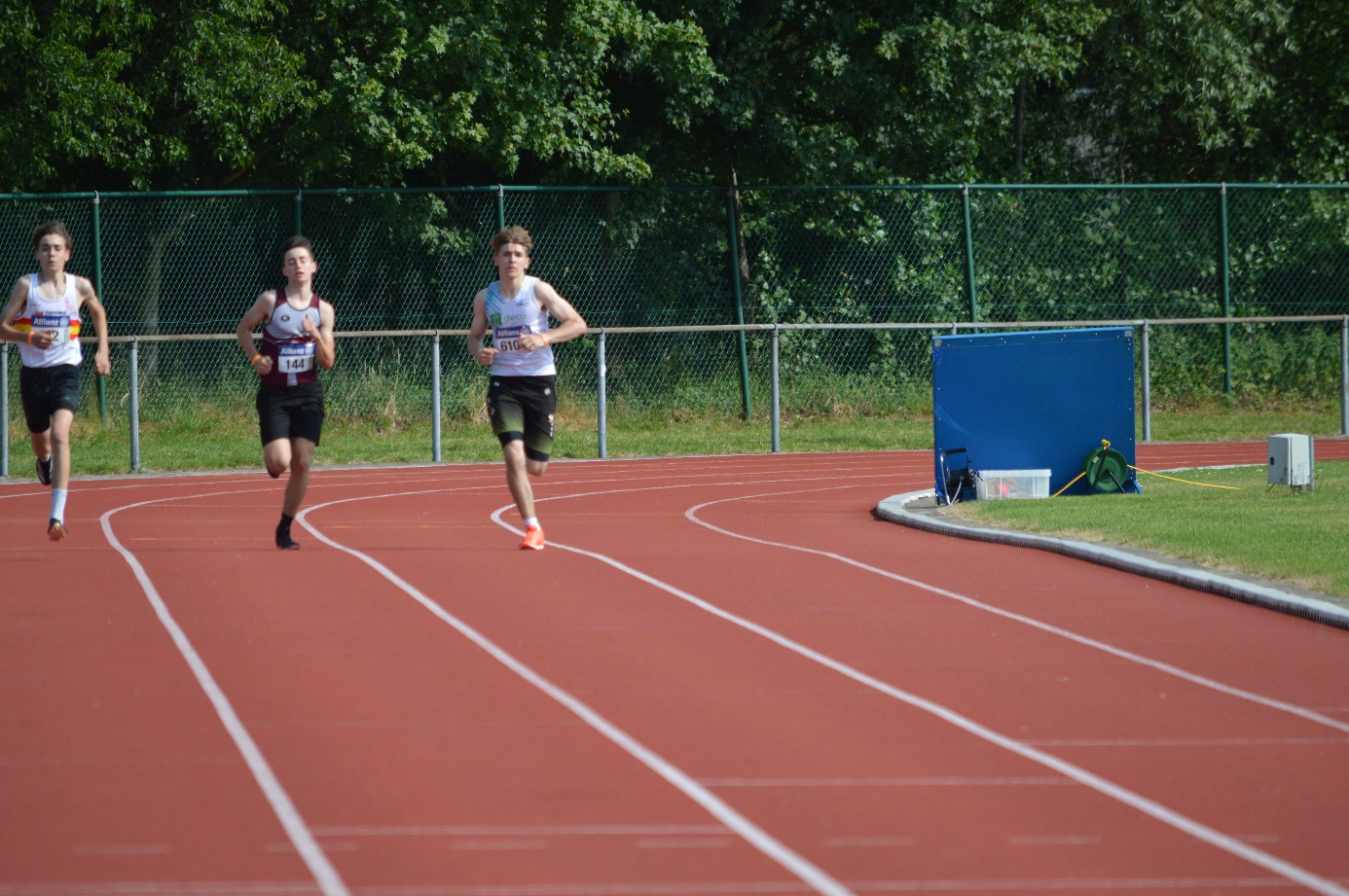 Afbeelding met sport, buitenshuis, Sport, persoon

Door AI gegenereerde inhoud is mogelijk onjuist.